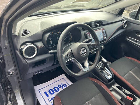 2024 Nissan Versa SR