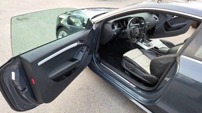 2009 Audi S5 quattro