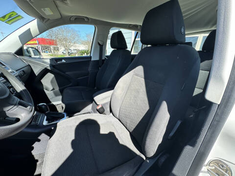 2012 Volkswagen Tiguan S