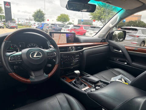 2016 Lexus LX 570