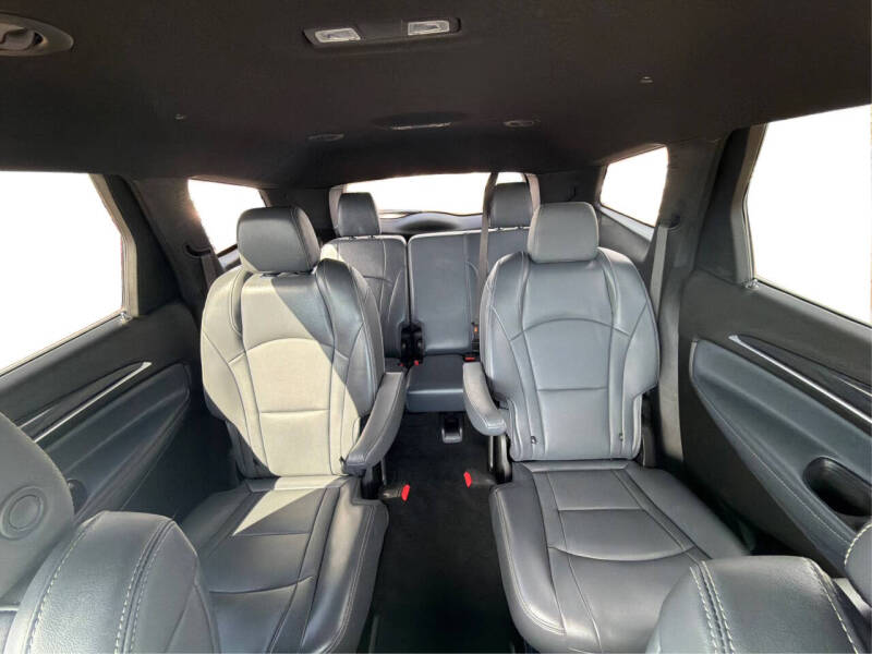2022 Buick Enclave Essence