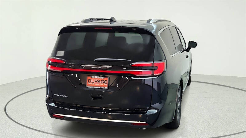 2027 Chrysler Pacifica Pinnacle