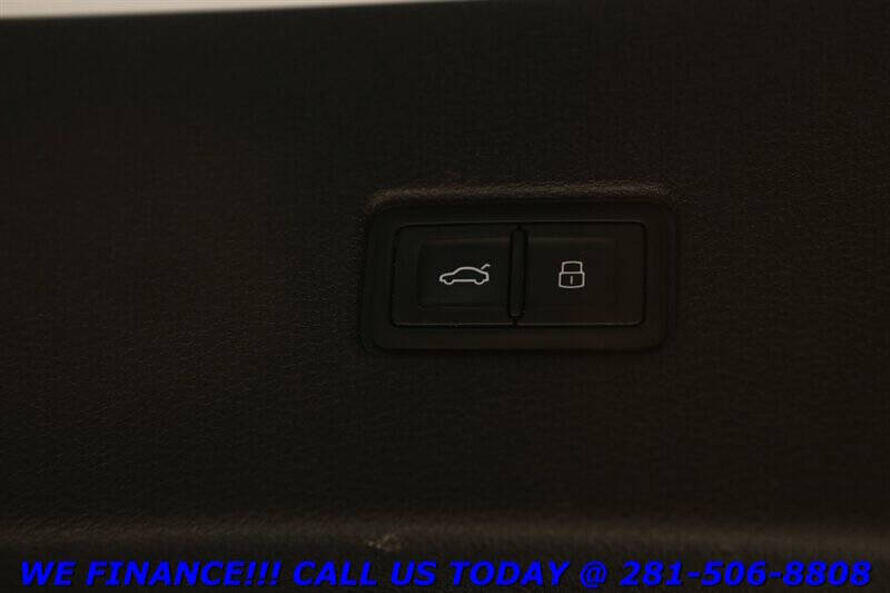 2020 Audi Q8 quattro Prestige 55 TFSI