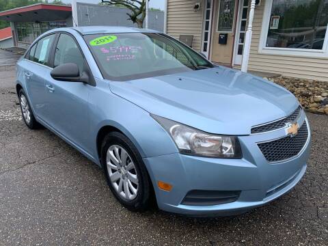 2011 Chevrolet Cruze for sale at G & G Auto Sales in Steubenville OH