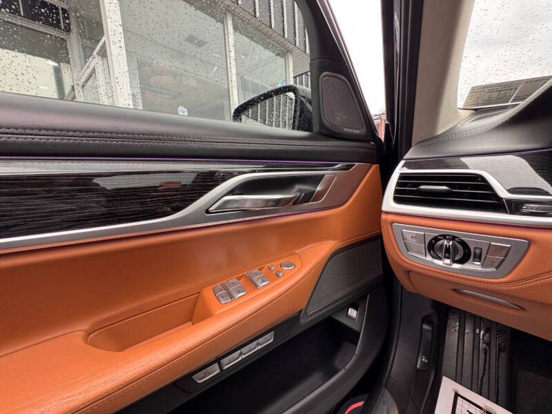 2018 BMW 7 Series 740i xDrive