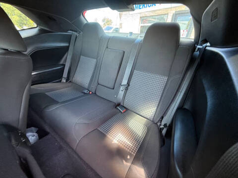 2021 Dodge Challenger SXT