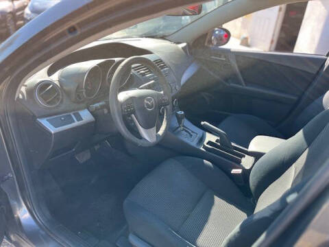 2013 Mazda MAZDA3 i Touring