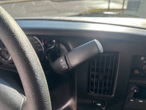 2025 Chevrolet Express 2500