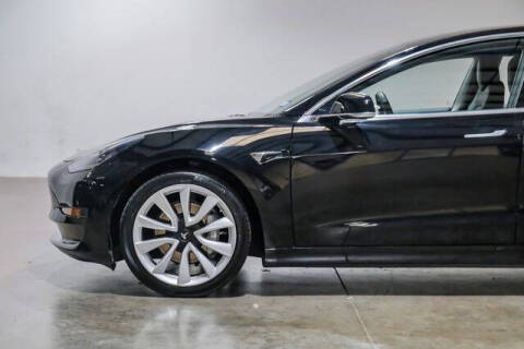 2019 Tesla Model 3 Standard Range Plus