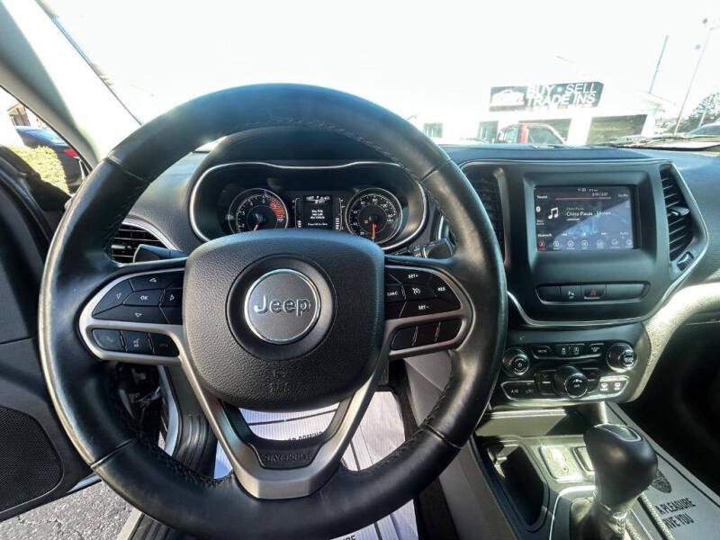 2019 Jeep Cherokee Latitude Plus