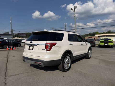2017 Ford Explorer Platinum