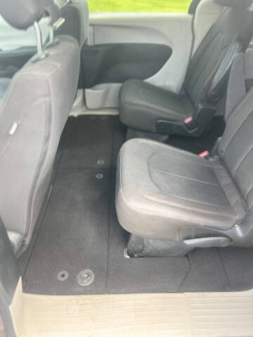 2017 Chrysler Pacifica LX