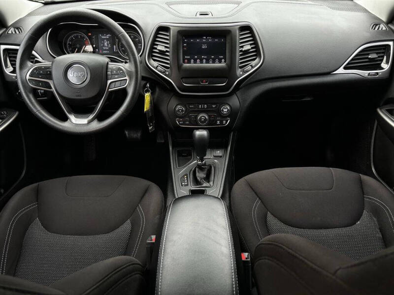 2020 Jeep Cherokee Latitude