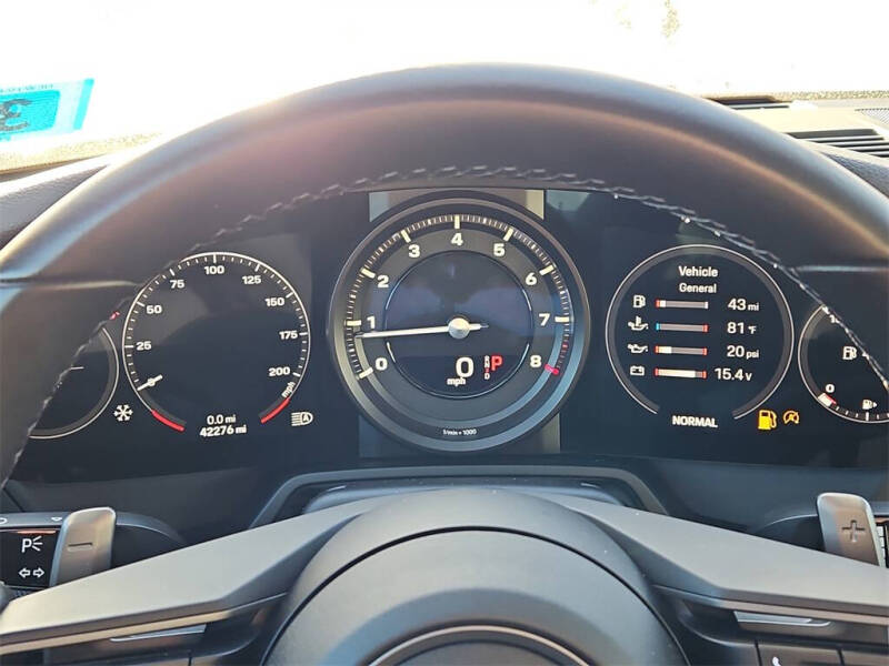 2020 Porsche 911 Carrera