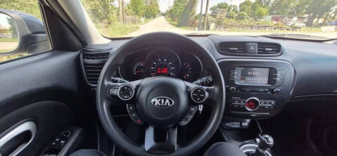 2017 Kia Soul +