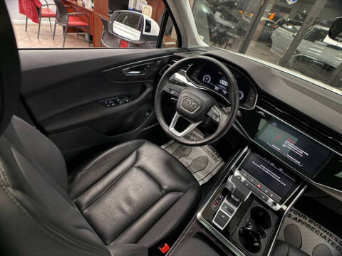 2022 Audi Q7 quattro Premium Plus 55 TFSI