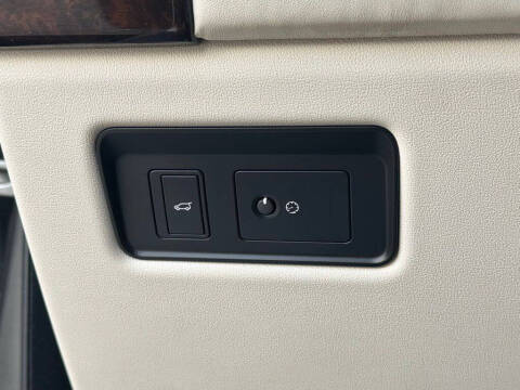 2020 Land Rover Range Rover P525 HSE