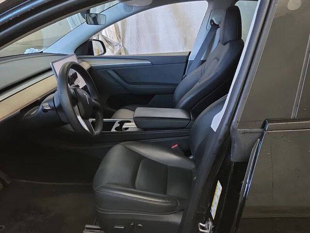2024 Tesla Model Y Long Range