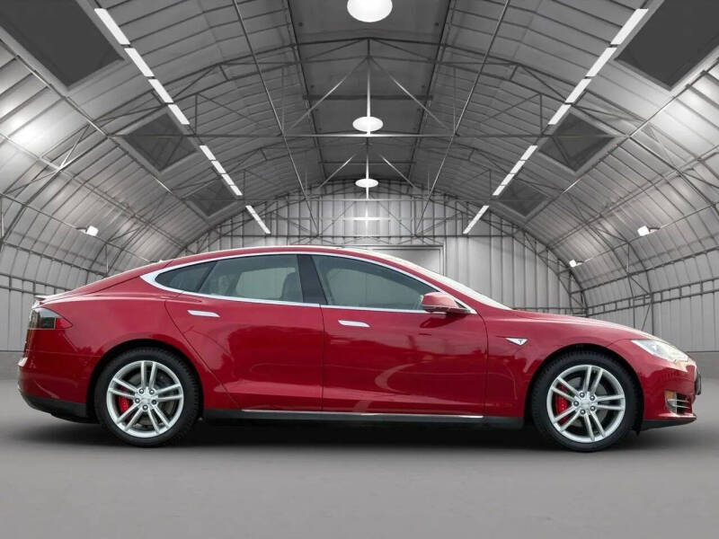 2014 Tesla Model S P85D