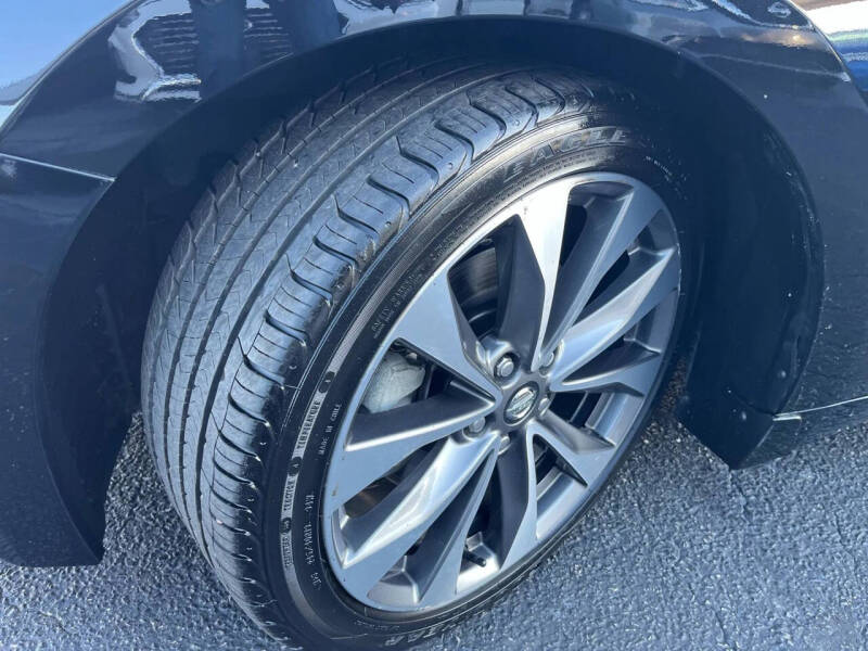 2022 Nissan Maxima 3.5 SR