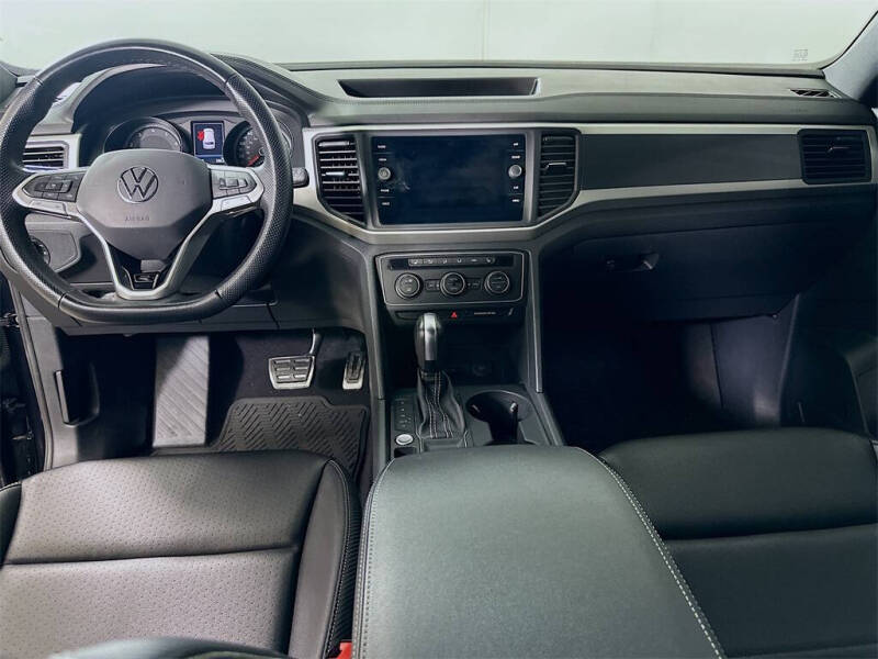 2021 Volkswagen Atlas Cross Sport V6 SE R-Line