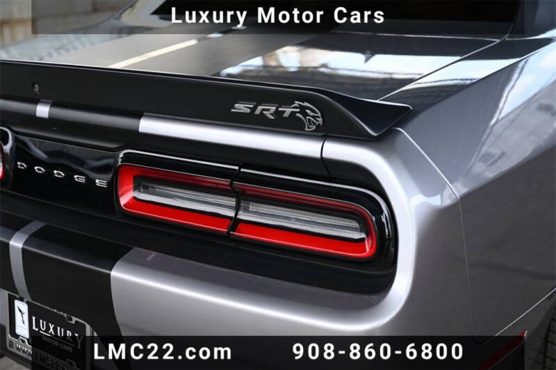 2015 Dodge Challenger SRT Hellcat