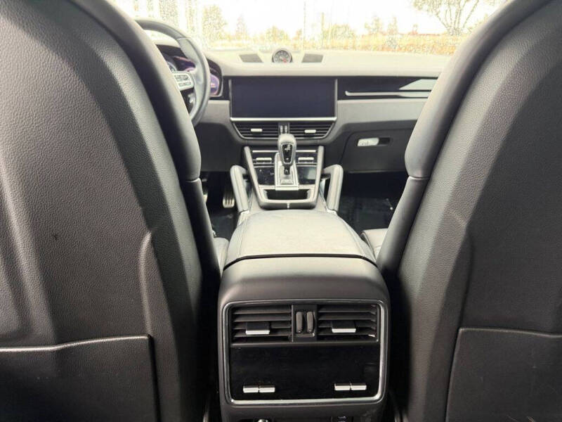 2021 Porsche Cayenne Turbo Coupe