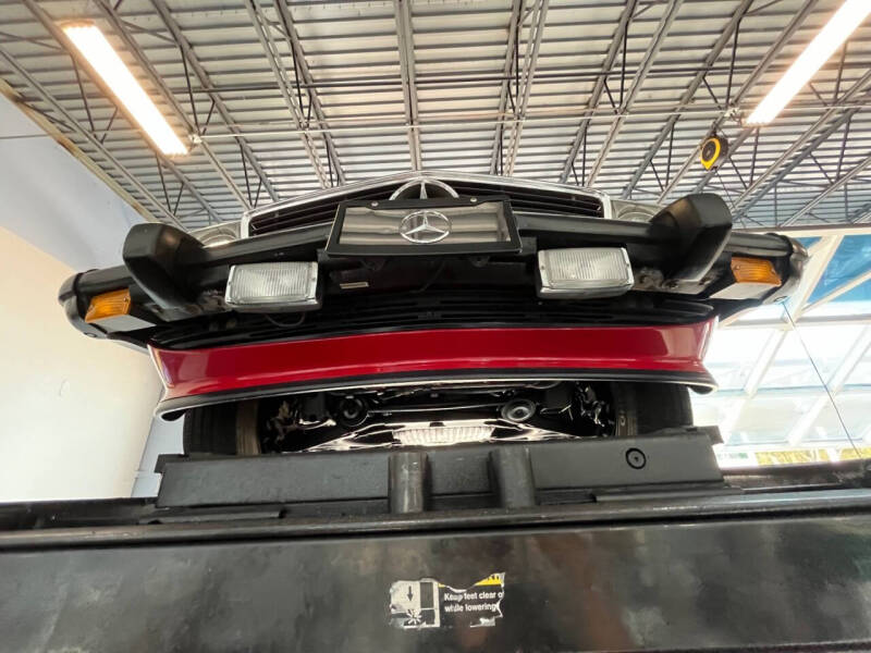 1989 Mercedes-Benz 560-Class 560 SL