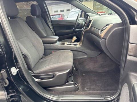 2017 Jeep Grand Cherokee Laredo