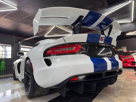 2016 Dodge Viper GTC