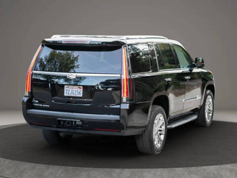 2018 Cadillac Escalade Standard