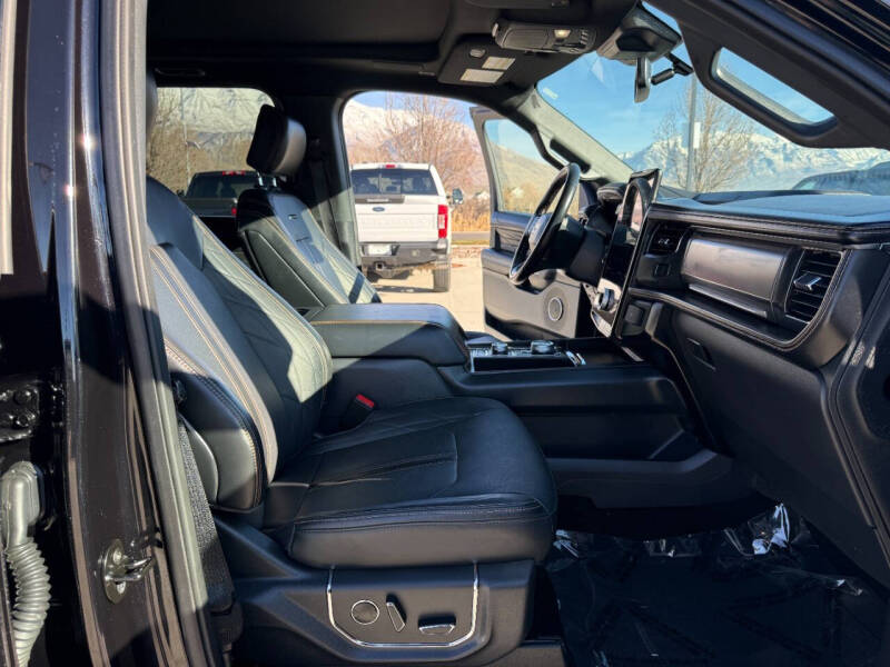 2023 Ford Expedition Platinum