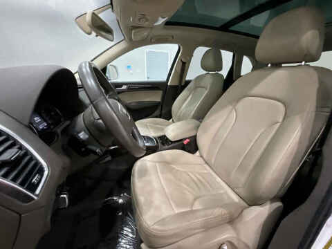 2014 Audi Q5 2.0T quattro Premium