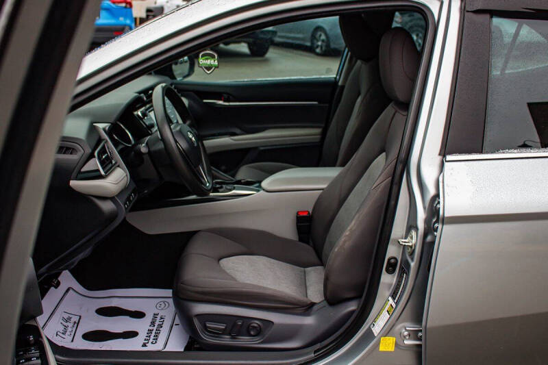 2019 Toyota Camry LE