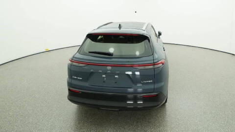 2025 Toyota Crown Signia Limited