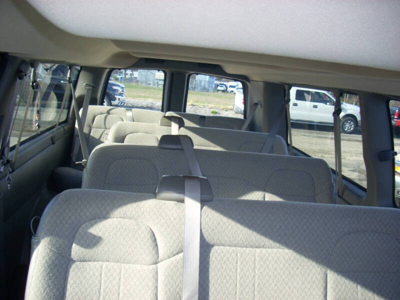 2024 Chevrolet Express LT 3500