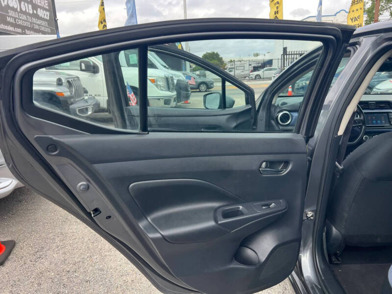 2024 Nissan Versa SV