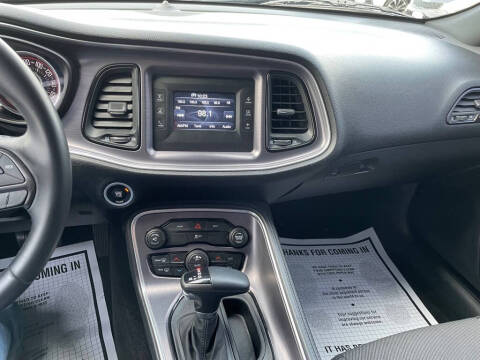 2015 Dodge Challenger SXT