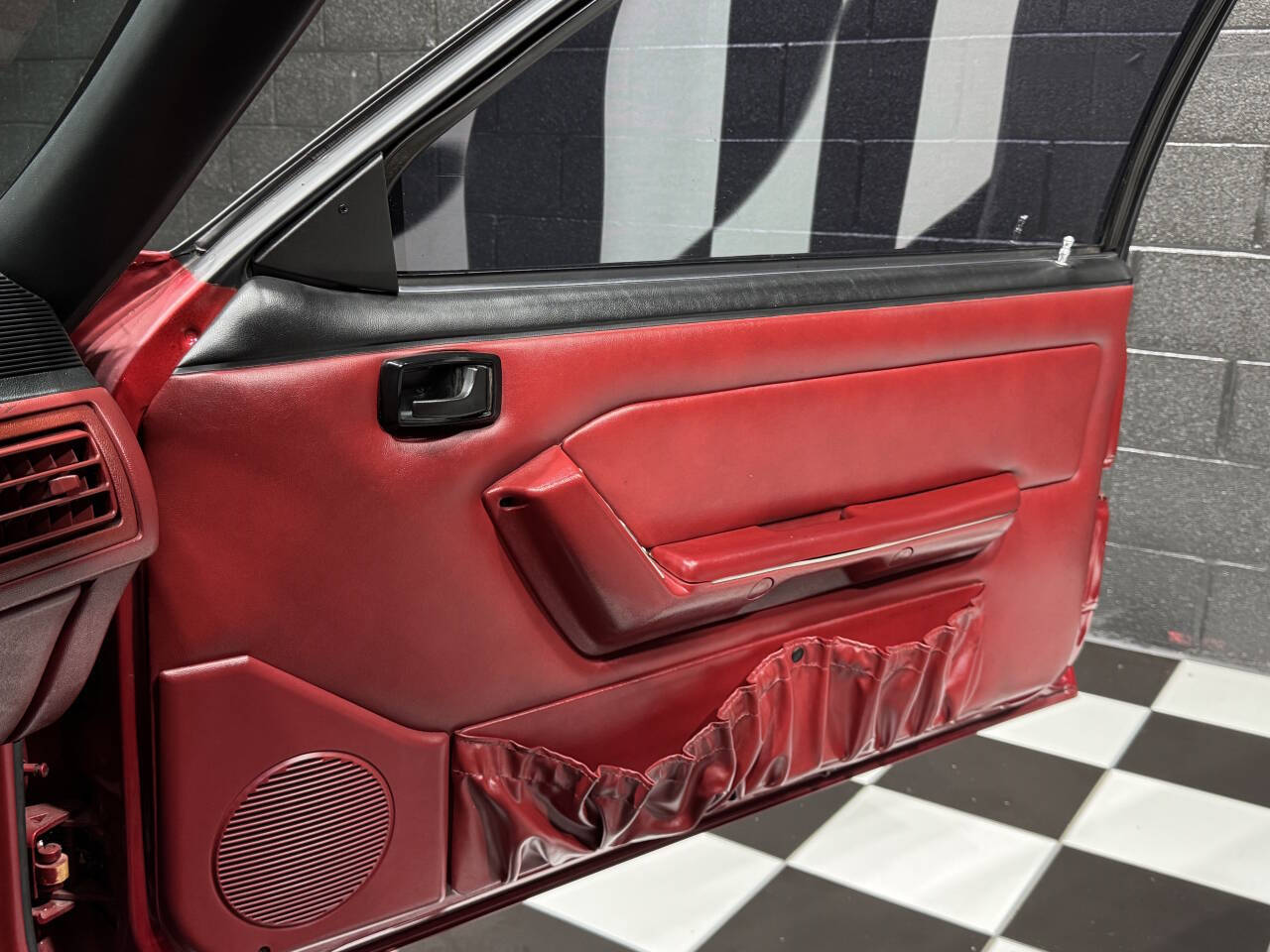 1991 Ford Mustang 83
