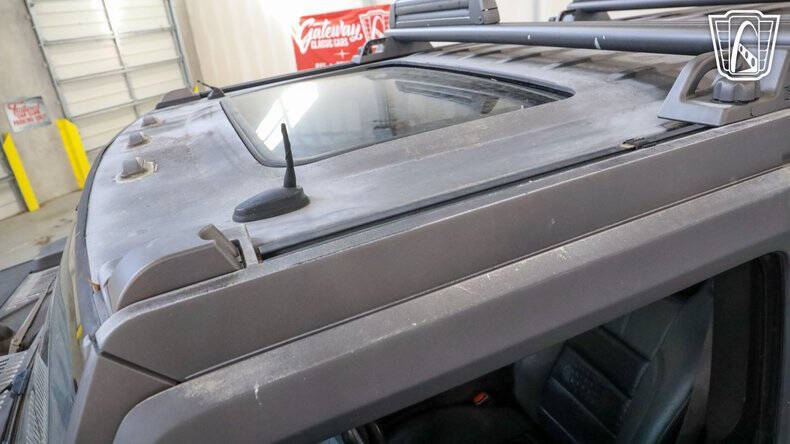 2003 HUMMER H2