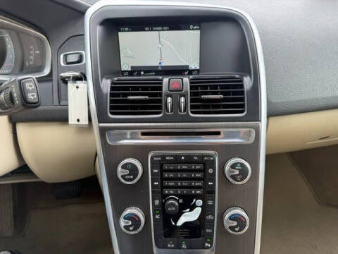 2015 Volvo XC60 T5 Drive-E Premier