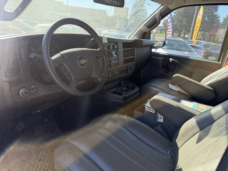 2018 Chevrolet Express 2500