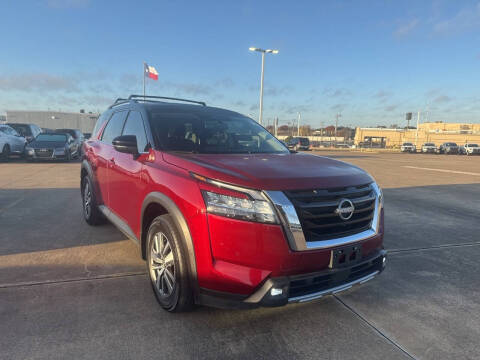 2022 Nissan Pathfinder SL