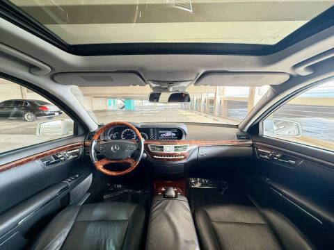 2011 Mercedes-Benz S-Class S 550