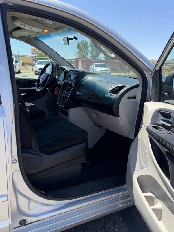 2011 Dodge Grand Caravan Express - Photo 11