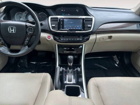 2017 Honda Accord EX-L V6 w/Navi w/Honda Sensing