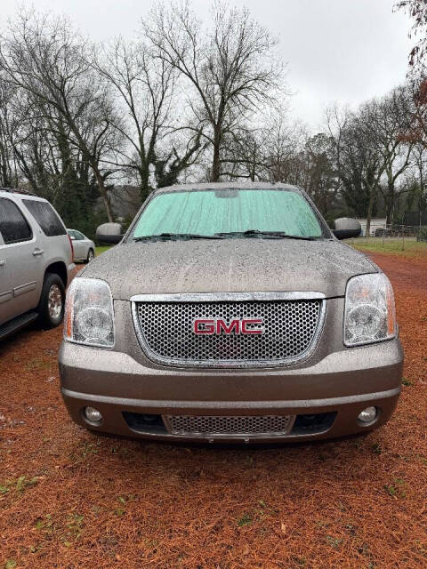 2012 GMC Yukon Denali's photo