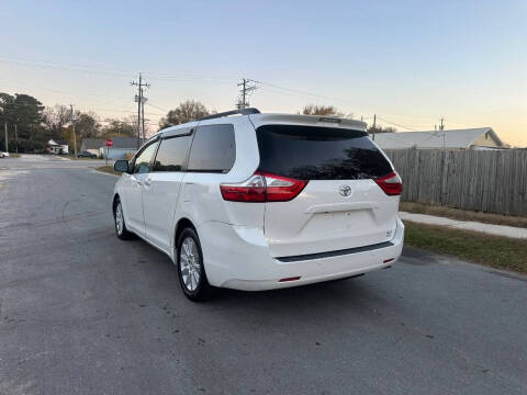 2015 Toyota Sienna XLE 7-Passenger