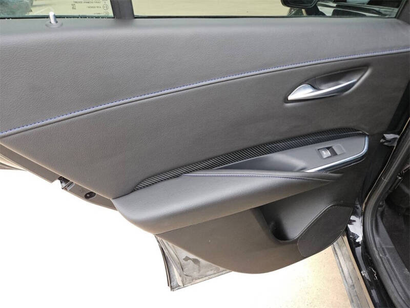 2024 Cadillac XT4 Sport