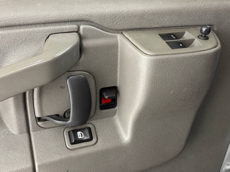 2016 Chevrolet Express 2500